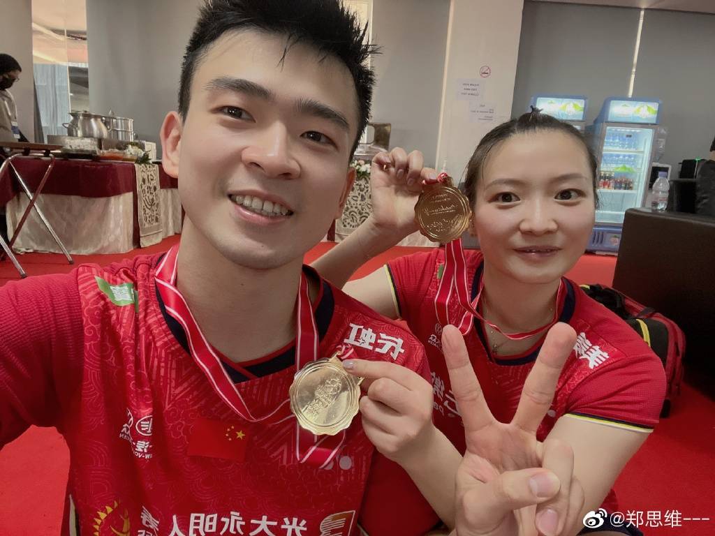 法国羽毛球队绝地反击印尼羽毛球队,辛杜爆发神勇 法国羽毛球队绝地反击印尼羽毛球队,辛杜爆发神勇