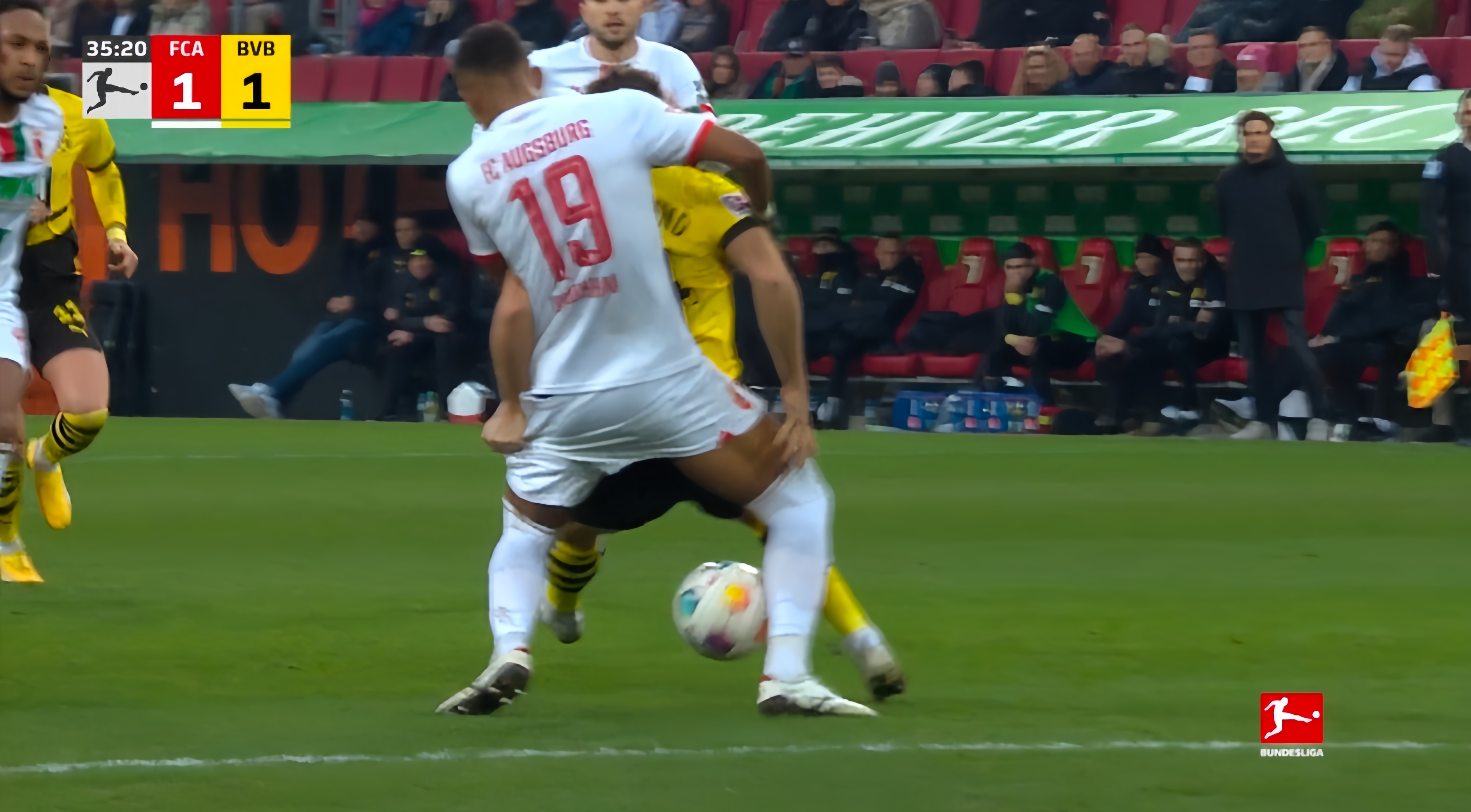 秘鲁鏖战法国，格列兹曼送出助攻