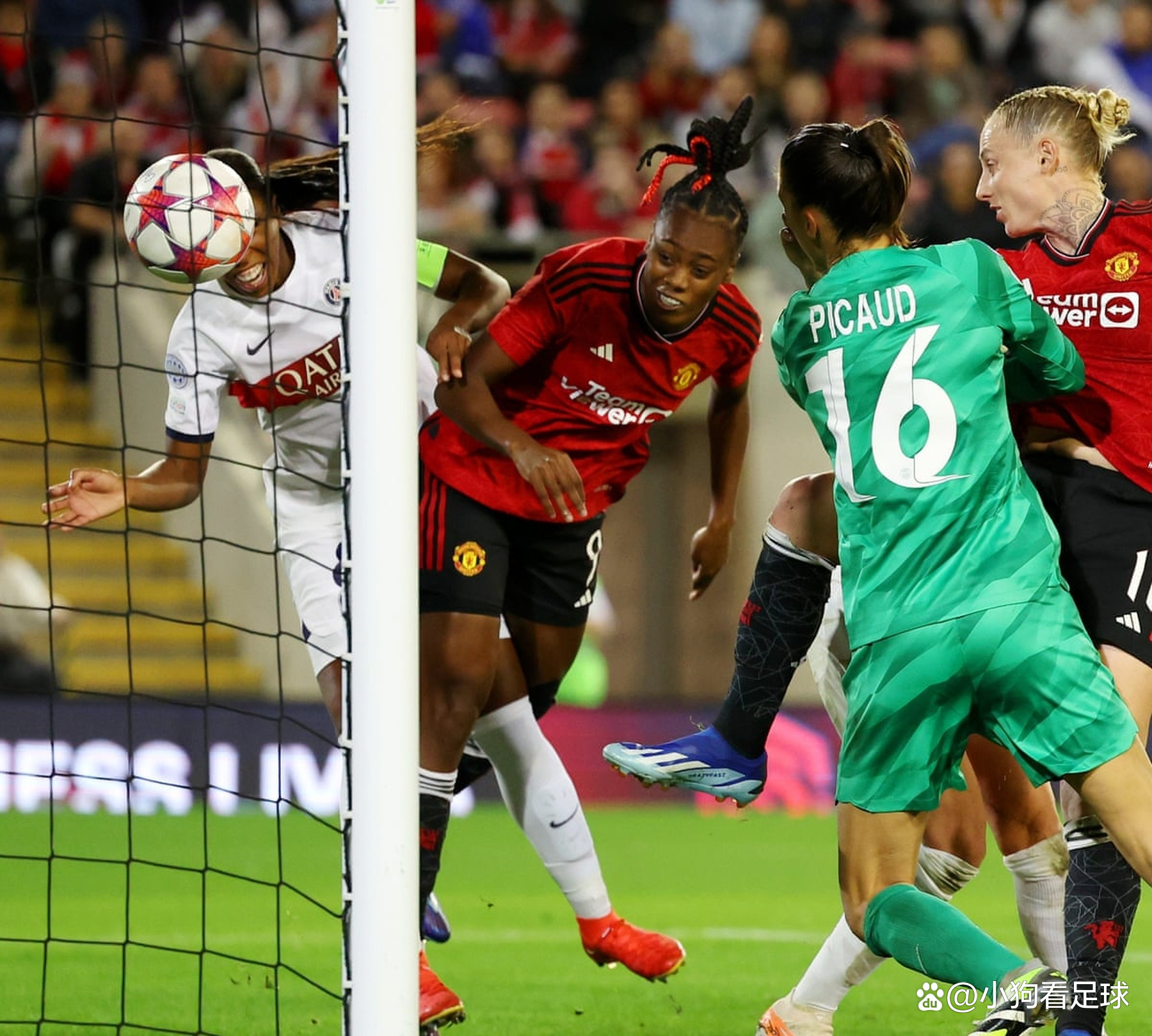 曼联伤员复出士气大增:人员齐整迎战强敌 曼联伤员复出士气大增:人员齐整迎战强敌