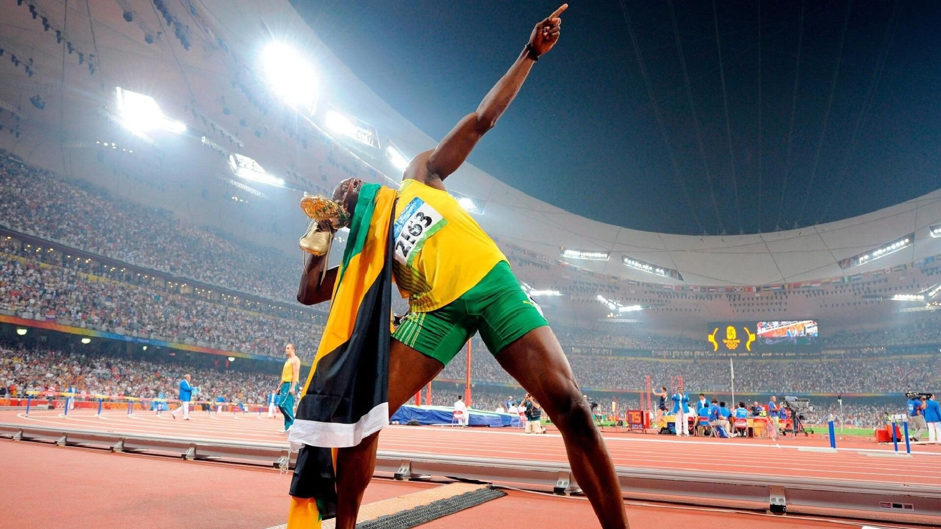 雄鹿关键战突围活塞，拉文成为关键先生