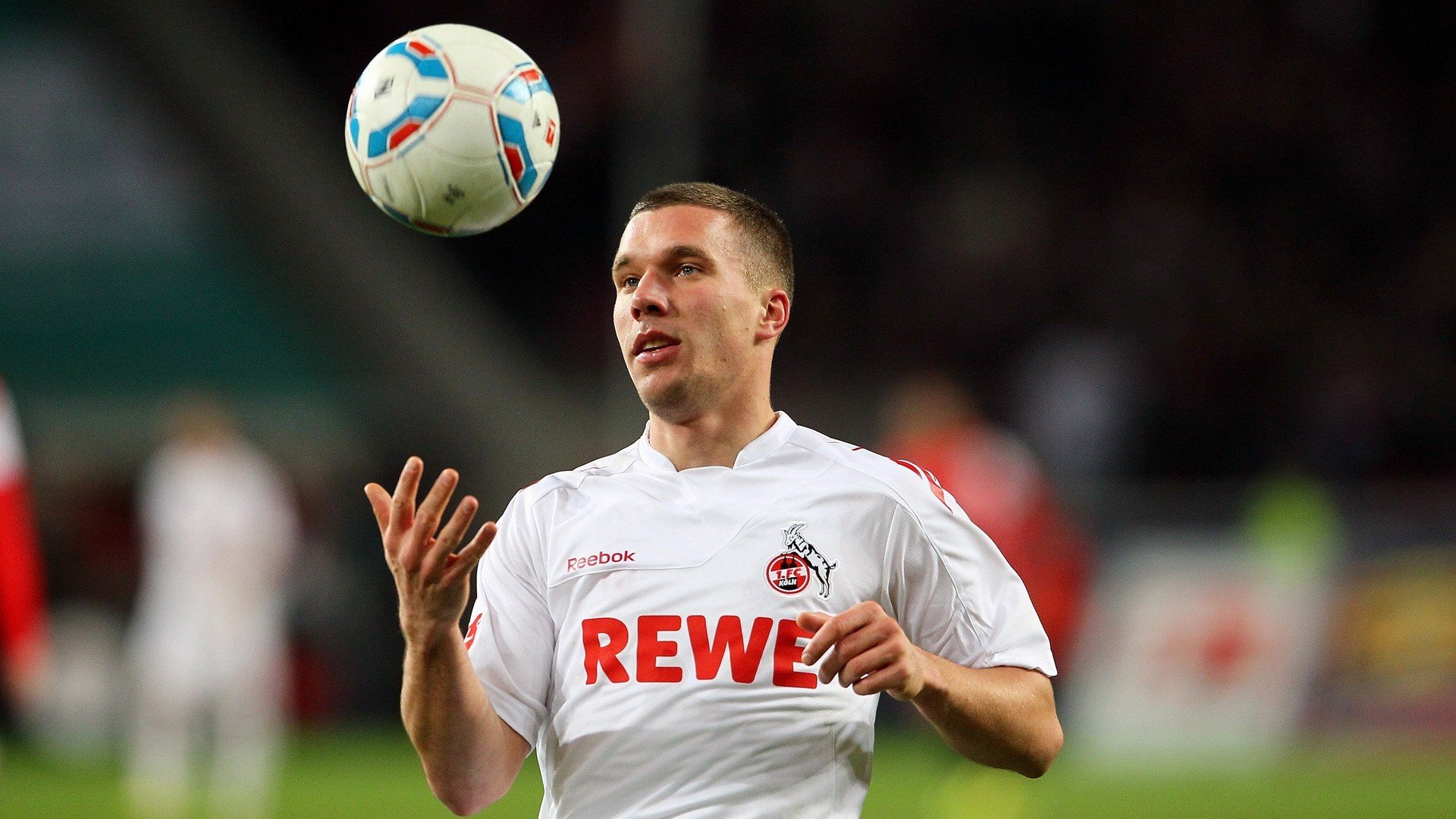 铁血防线定江山，葡萄牙式防守哲学如何锁死智利，启示英超争冠焦点战